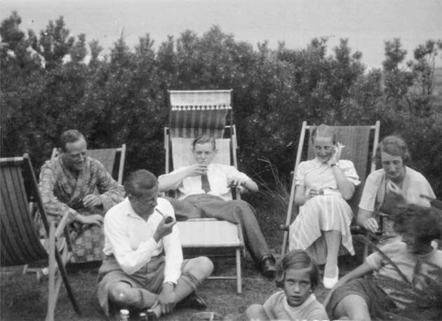mama-jung-gruppe-strand