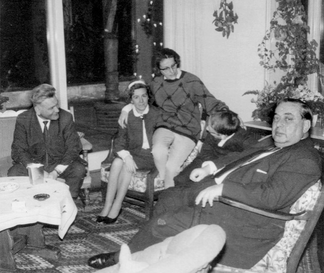 papa-mama-bubi-jettel-falkengsse