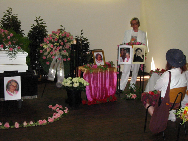 mama-memorial 001