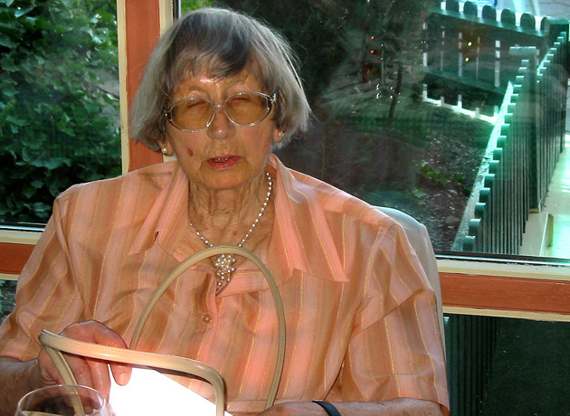 mama-memorial 025